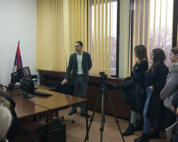 Посета ученика  Економске школе „9. мај „ из Сремске Митровице нашем суду